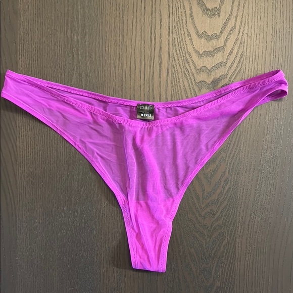 CUUP Plunge Bra Set in Mirage - Picture 10 of 10